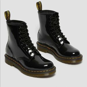 1460 Women’s Patent Leather Lace Up Boots